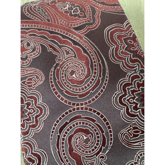 Paul Fredrick Mens Silk Paisley Tie In Rich Burgundy & White Pattern Holiday - Picture 2 of 5